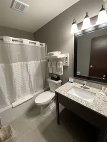 Quality Inn & Suites Hammond Near I-8090 - Salle de bain