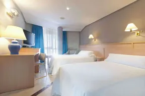 Hotel Puertollano - Room