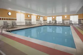 Hampton Inn Yorkville - Basseng