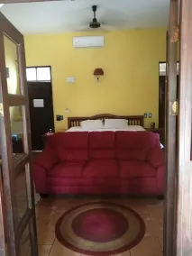 La casa de piedra y colores en Chichén Itzá - Rum