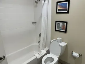 Comfort Inn & Suites Spring Lake - Fayetteville near Fort Bragg - Salle de bain