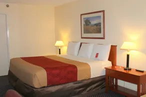 Knights Inn College Station - Zimmer