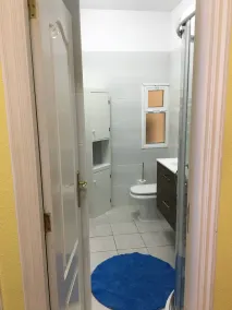 2 BD Apartment with stunning view - Salle de bain