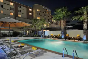 Courtyard Marriott Houston Pearland - Pool