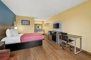 Econo Lodge Charlotte Airport Area - Room