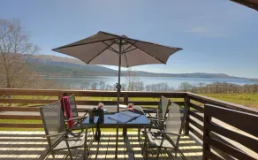 Appin Holiday Homes - Lodges, Shepherds Hut and Train Carriage stays - Balkon