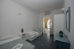 Ostria Studios & Apartments - Room