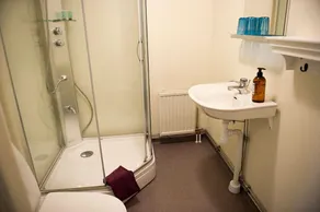 Lilla Hotellet i Nora - Baño