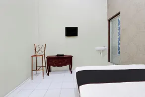 OYO 95377 Roemah Lawas - Zimmer