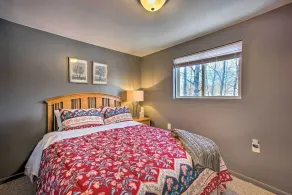 Lakes of the North Home on Snowmobile & ATV Trail! - Innvendig