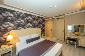 Raymond Hotel Old City - Room