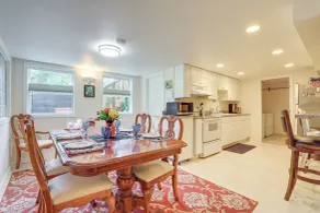 Unique Unit w/ Patio & Grill in Portland Area! - Innenbereich