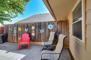 Patio & Courtyard! Elk City Townhome - Innvendig