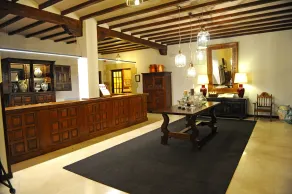 Parador de Santillana del Mar - Reception