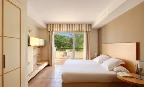 Elviria Hills Living - Camera