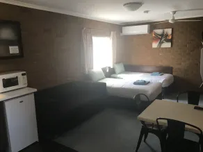 Camellia Motel - Ausblick vom Zimmer
