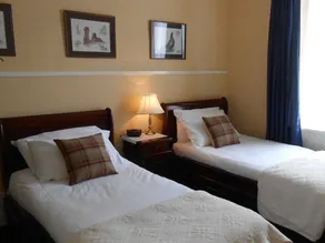 The Ken Bridge Hotel & Campsite - Zimmer
