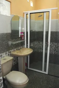 Nilaveli Star View Hotel - Baño