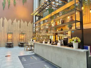 Skyline Airport Hotel - Reception
