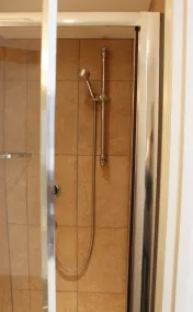 Hudsons - Bathroom