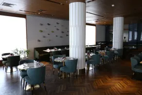 Clarks Inn Suites Raipur - Restaurant