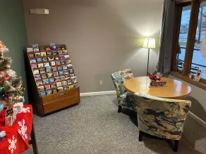 Valley Inn and Suites - Lobby
