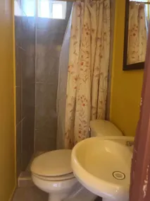 Hospedaje Barato Mi Casita de Colores - Bathroom
