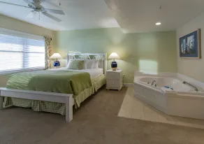 Edgewater Resort - Rum
