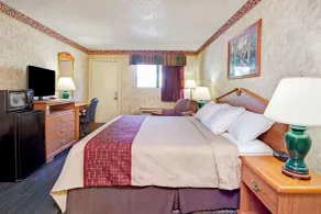 Americas Best Value Inn & Suites Monroe - Chambre