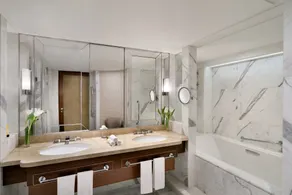 Kerry Hotel, Beijing by Shangri-La - Bathroom