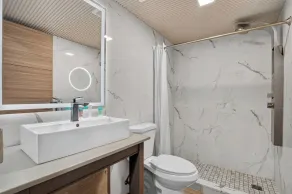 Tropical Palms Hotel - Bathroom