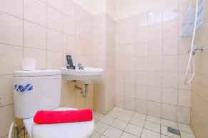 Comfortable And Warm 2Br At Tifolia Apartment - Badrum