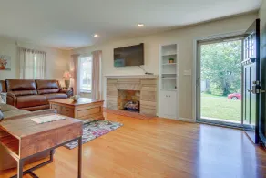 Home w/ Hot Tub + Deck ~ 3 Mi to Ark Encounter! - Interiør