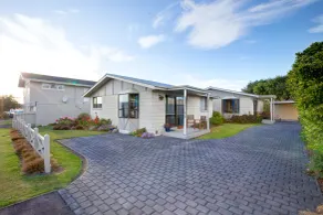AAA Thames Court Motel - Habitación