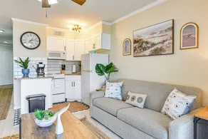 Seawall Breeze One bedroom Condo in Galveston - Interior
