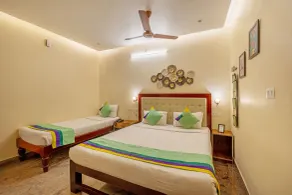 Treebo Grace Inn, 3 Min Walk From Promenade Beach - Room