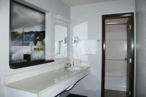 Days Inn by Wyndham Sioux Falls - Salle de bain