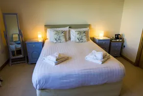 Old Pier Cottage B&B - Rum