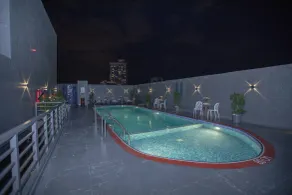 Fortis Hotel Fujairah - Piscina