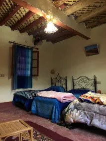 GITE LA GROTTE VALLEE - Room