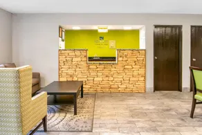 Quality Inn & Suites Metropolis I-24 - Recepción