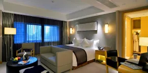 Howard Johnson IFC Plaza Ningbo - Room