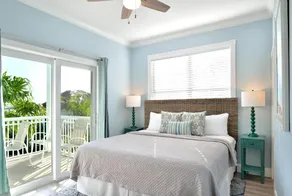 Bayview South 801 Eisenhower Dr. #6 - Rom