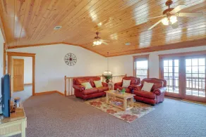 Mountain Views + Shared Pool: Ozarks Family Home - Innenbereich