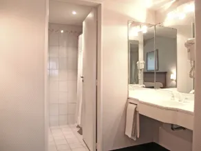 Tritone Hotel - Baño