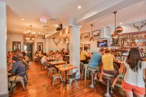 The Suites at Bay - Restaurant