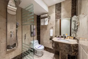 Al Qasr Hotel Suites -Al Tahlia District - Bathroom