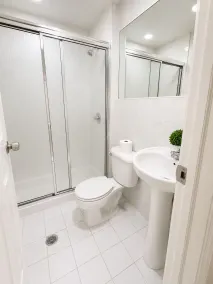 101 HOTEL MANHATTAN - Little Italy, SOHO, NOHO, LES, East Village, Chinatown - 1 GIG Internet, 12Inch Mattress, Hardsurface Floors - Bathroom