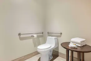 Best Western Plus Grand Manor Inn - Salle de bain
