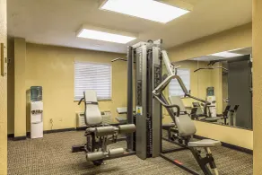 Baymont by Wyndham Kansas City KU Medical Center - Salle de remise en forme